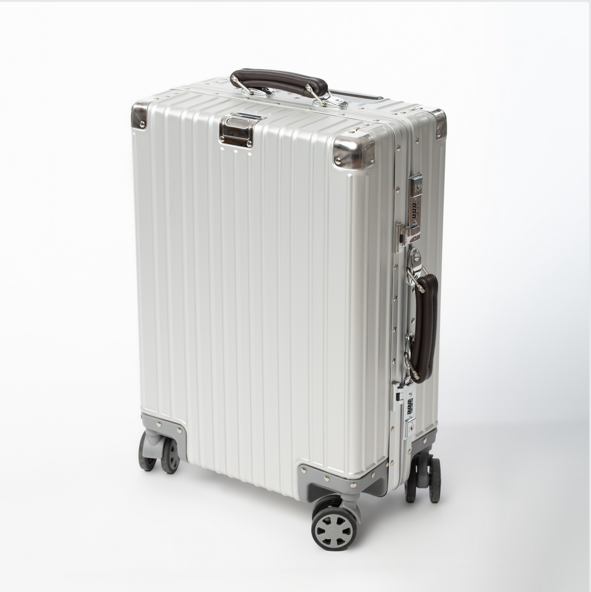 CLASSIC ALUMINUM